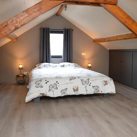 La Petite Maison Нёфшато